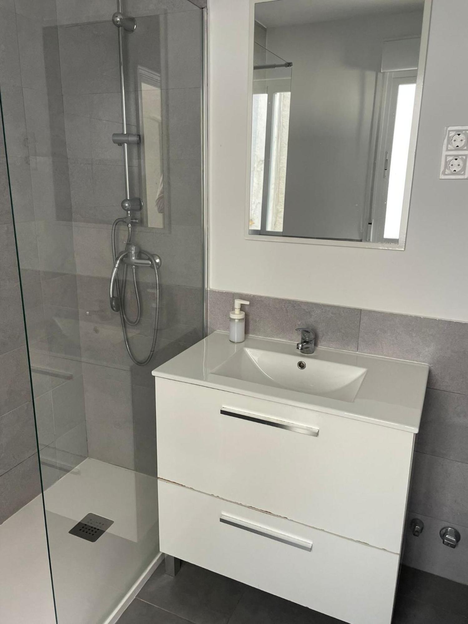 Estudio Con Terraza Ibiza-retiro I * Madrid